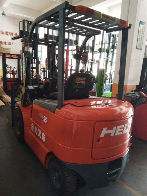 如何判斷東莞叉車配件的磨損