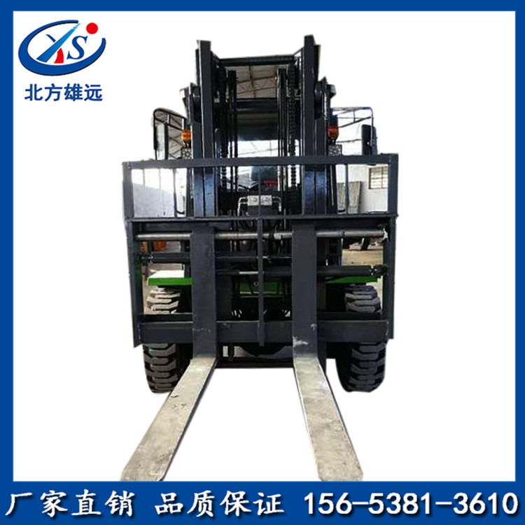 專業(yè)生產(chǎn)野戰(zhàn)叉車越野叉車山東叉車四驅(qū)叉車