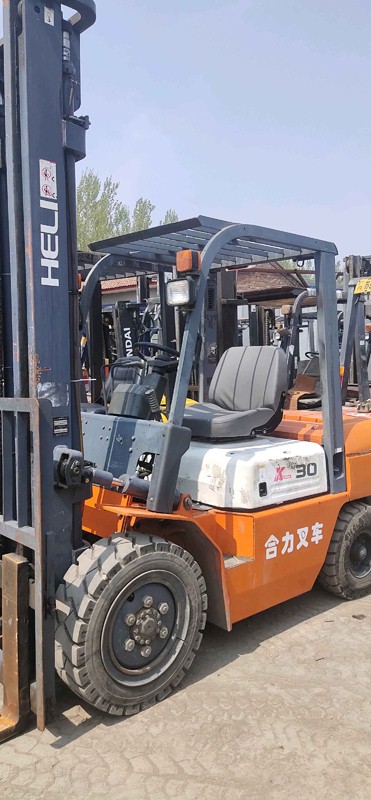 合力3噸柴油車