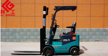 CPDA-75利工2噸四輪平衡重式電動叉車
