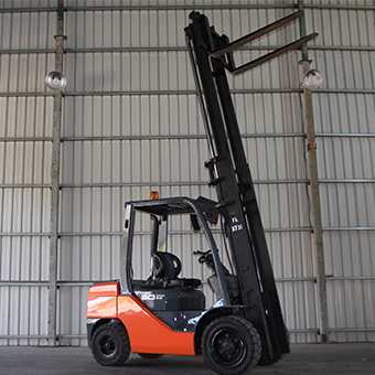 TOYOTA 中古柴油堆高機