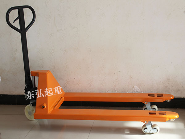 東弘起重：手動(dòng)液壓叉車