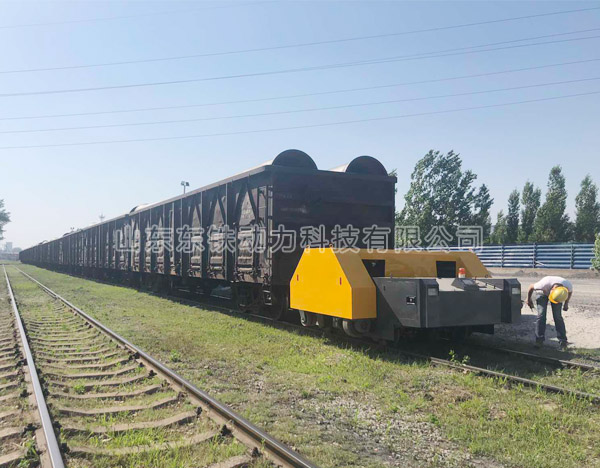 東鐵動(dòng)力：QYD200噸電動(dòng)公鐵兩用車