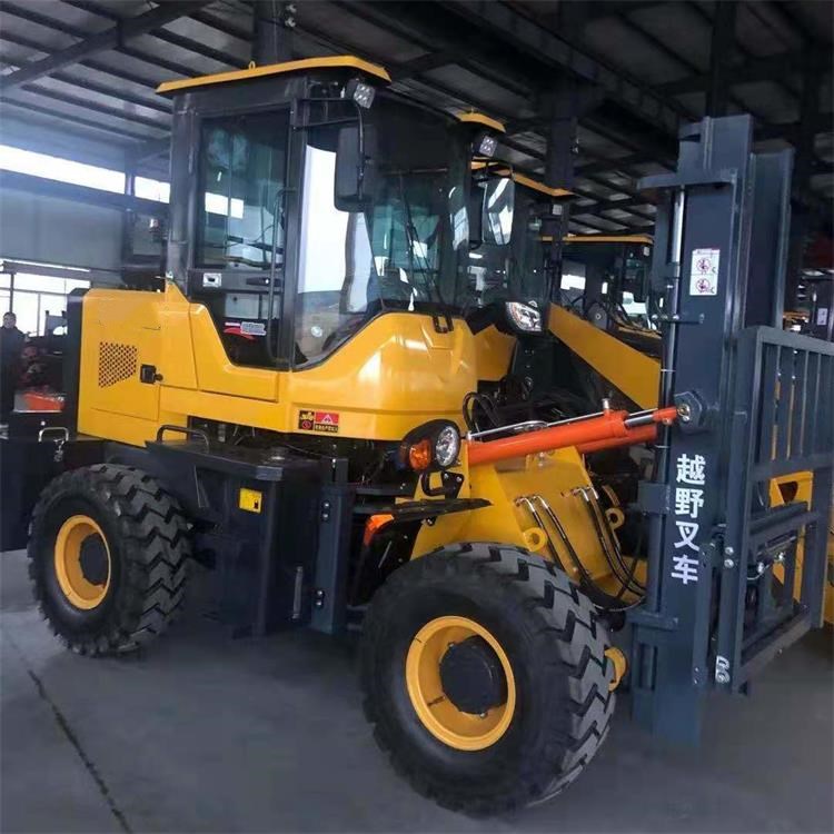 廠家直銷液壓內(nèi)燃式叉車 3噸4噸5噸越野式叉車 四驅(qū)叉車