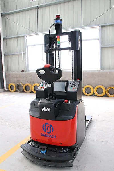 堆垛式AGV智能叉車(chē),自動(dòng)叉車(chē)機(jī)器人