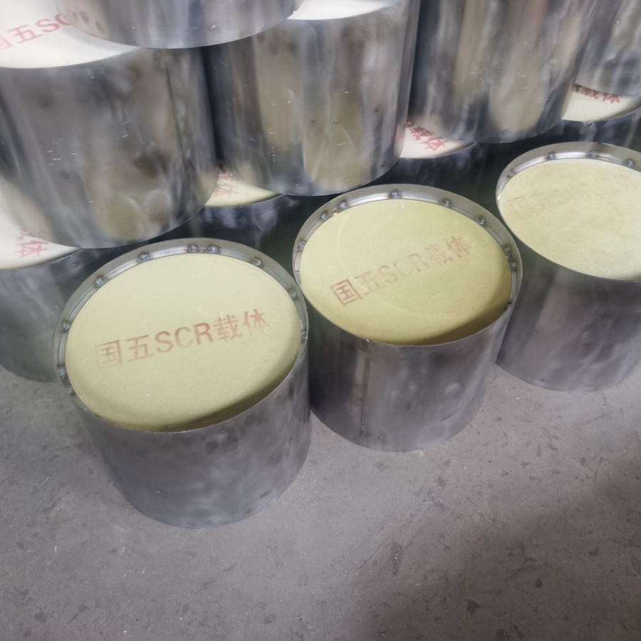山東綠昊生產(chǎn)尾氣后處理SCR載體，載體封裝總成，維修用載體，DPF載體，DOC載體