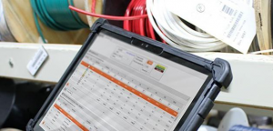 合同制造商利用 Surface Pro 和堅(jiān)固的外殼加快項(xiàng)目進(jìn)度