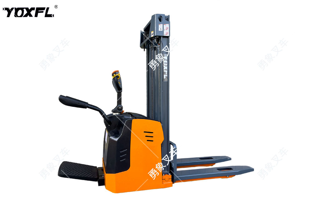 YOXFL勇象1.5噸電動托盤堆垛車