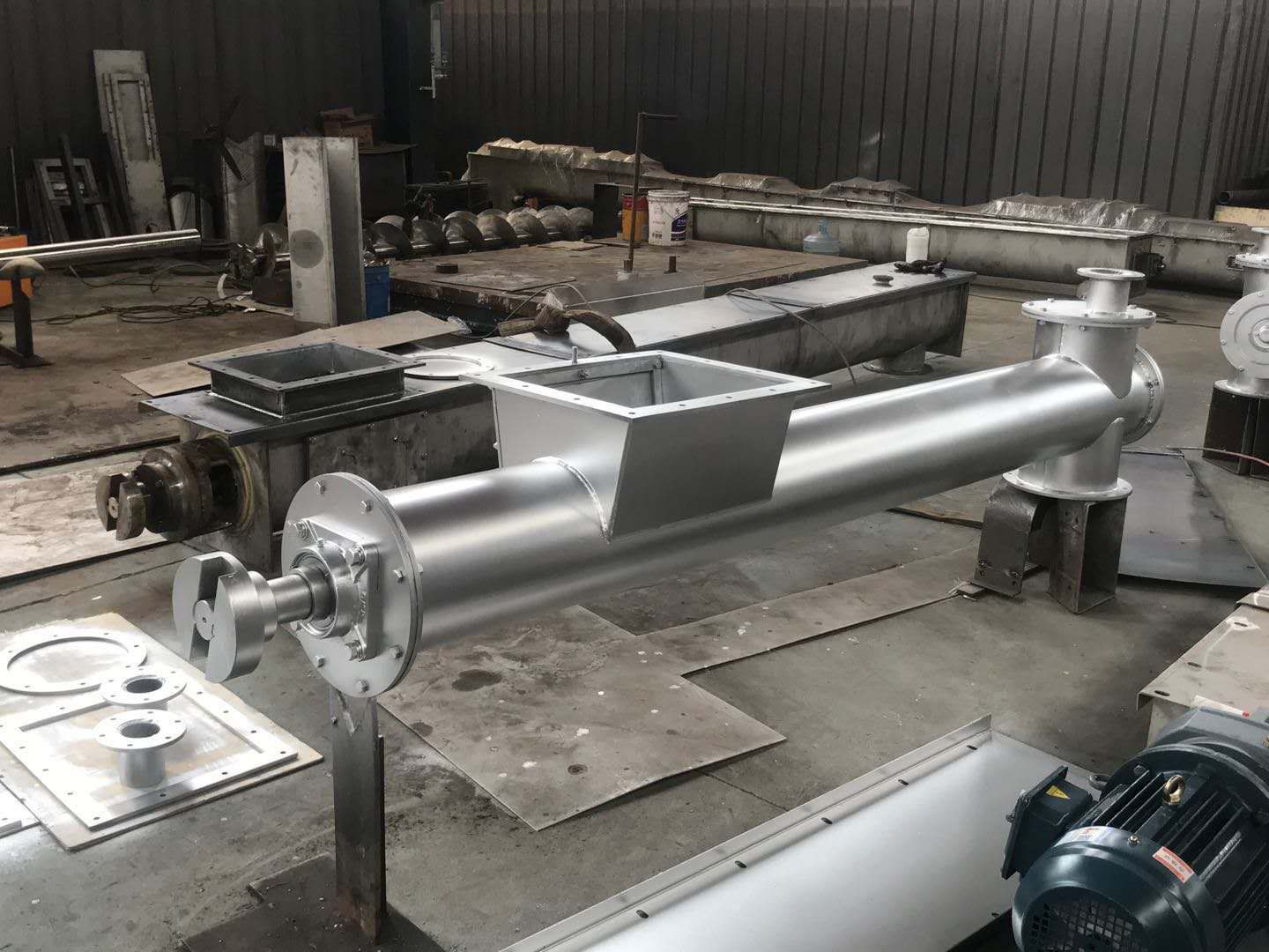 水平無軸螺旋輸送機 管式水泥上料機u型螺旋輸送機上料機提升機蛟龍螺旋葉片工業(yè)不銹鋼螺旋輸送機