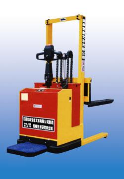 如皋寶象自走式1.5噸蓄電池電動堆垛車 CDD1.5/30