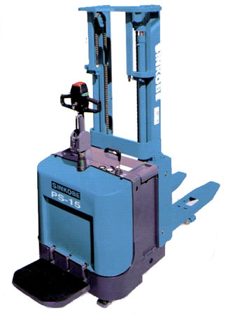 臺灣今日聯(lián)合1.5噸自走式電動堆高機(jī) PS-15
