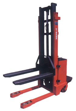 臺(tái)灣威馬叉車(chē)(VIMANA)SM 系列站板式電動(dòng)堆高機(jī) SM Series