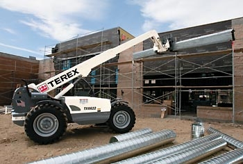 美國德雷克斯叉車（Terex）13230磅伸縮臂叉車