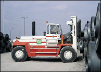 瑞典斯維叉車(SVETRUCK)37噸鋼卷專用搬運叉車 37120-57