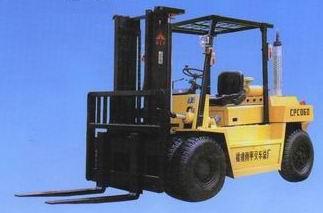 南平三泰6噸內(nèi)燃平衡重叉車 CPC60C