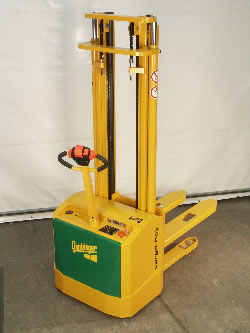 德國根克爾(genkinger)1.6噸步行式全自動(dòng)電動(dòng)堆高機(jī) EGV1630
