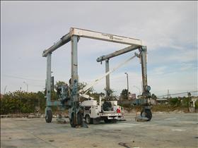 美國船用設(shè)備叉車(MARINE)60噸自行式龍門吊 Serial: 1623180