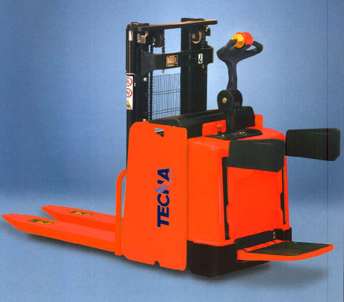 西班牙特克安(TECNA2000)站駕式全電動堆高機 TMP-20XD