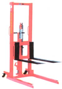 手動液壓堆高機 CTY0.5T