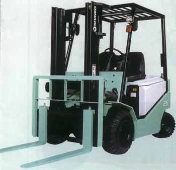 神鋼叉車(chē)8FB25PX型平衡重式電瓶叉車(chē) 8FB25PX