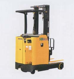 小松站駕式前移叉車 AR30 