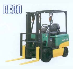 小松電動(dòng)平衡重叉車 BE30