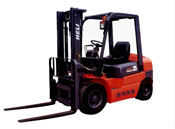 合力柴油機(jī)動(dòng)叉車  