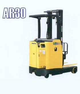 小松站駕式前移叉車(chē) AR30