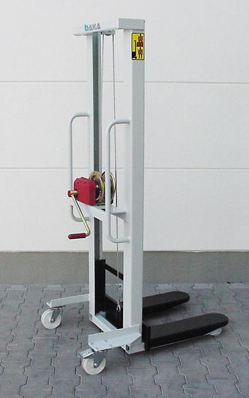德國(BAKA)0.3-1噸手動機(jī)械式堆高機(jī)