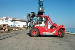 意大利CVS Ferrari 2812內(nèi)燃集裝箱叉車 Ferrari 2812