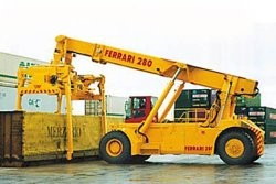 意大利CVS Ferrari 280PB內(nèi)燃集裝箱叉車 Ferrari 280PB