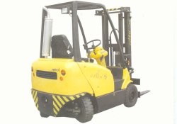 保加利亞黑爾庫(HERCU)20D內(nèi)燃平衡重叉車 20D