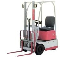 小松叉車（美國）RE PE Series平衡重四輪電動叉車 RE PE Series