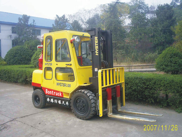 衡陽(yáng)奔騰:海斯特防爆叉車(chē) BT-HST30FB