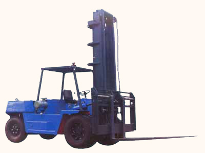 廣州天力:大連三層空箱下叉式作業(yè)叉車(chē) CPCD80C