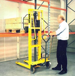 英國Stanley M Series手動(dòng)堆高機(jī) M Series