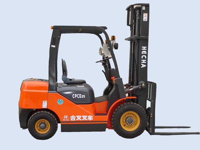 CPCD35 內(nèi)燃平衡重叉車