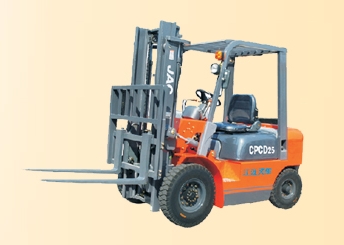 江淮重工2.5噸內(nèi)燃柴油平衡重叉車 CPCD25
