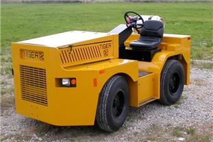 美國Tiger TC-100 / 120牽引車 TC-100 / 120