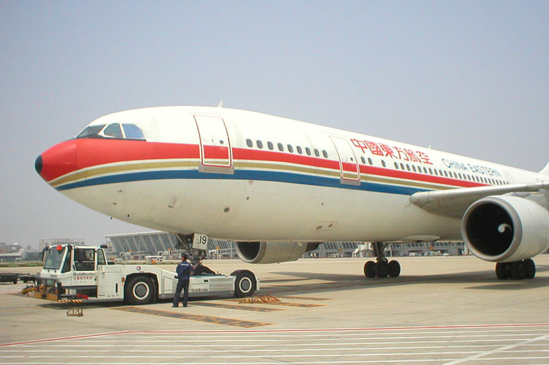 德國Goldhofer AST-2 F/L/R客機專用牽引車 AST-2 F/L/R