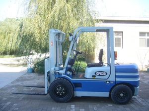 北叉京工牌叉車 cpc30