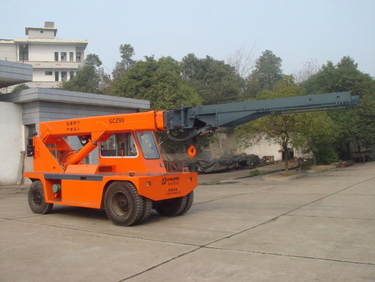 衡陽市鼎威SCZ90伸縮臂叉（吊）裝機