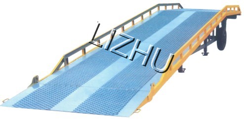 移動(dòng)式登車(chē)橋 DCQY