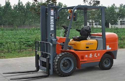 供應(yīng)2.5噸叉車(chē)3米 CPC－25