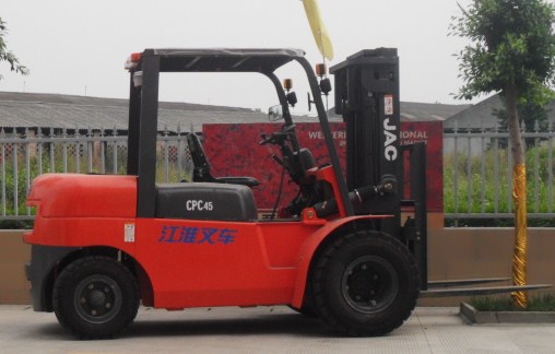 江淮(JAC)4-4.5噸內(nèi)燃柴油叉車 CPC（D）40/CPC（D）45