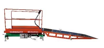 三良中山小欖輕便式移動登車橋 移動式裝卸貨柜