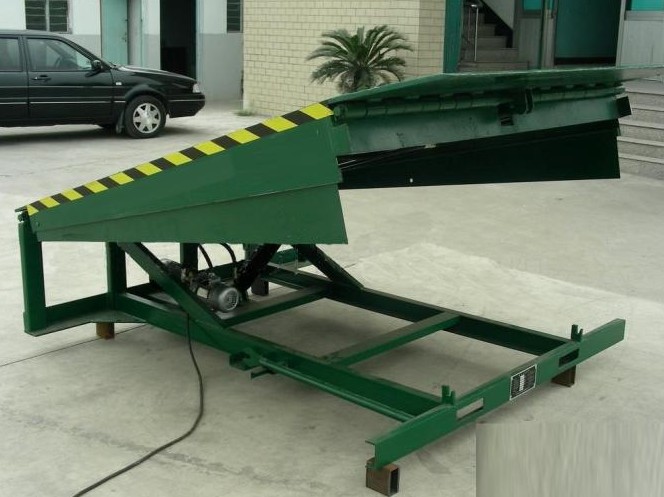 天津固定式液壓登車橋，移動(dòng)登車橋，登車橋報(bào)價(jià)