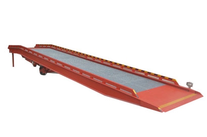 上海叉車登車橋，松江6噸移動登車梯，8噸液壓登車臺，10噸電動登車平臺