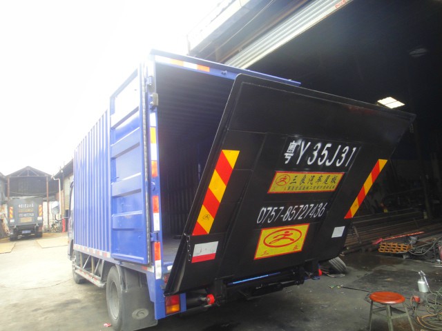 廣州汽車尾板荔灣汽車尾板番禺汽車尾板特價(jià)優(yōu)惠 SL-TG-2000