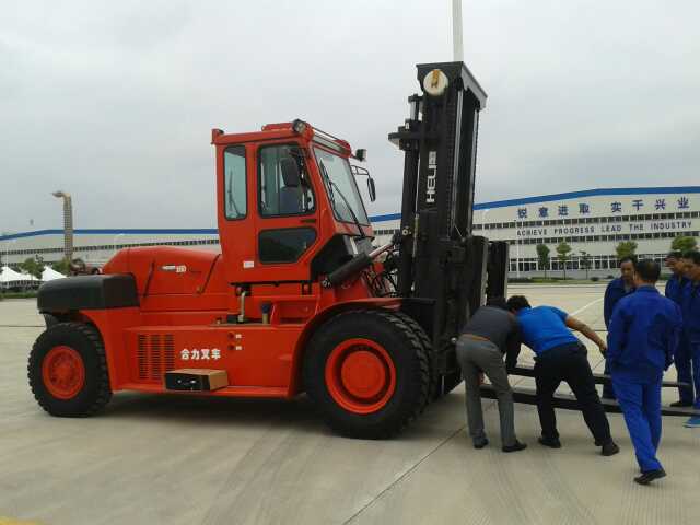 合力叉車(chē)